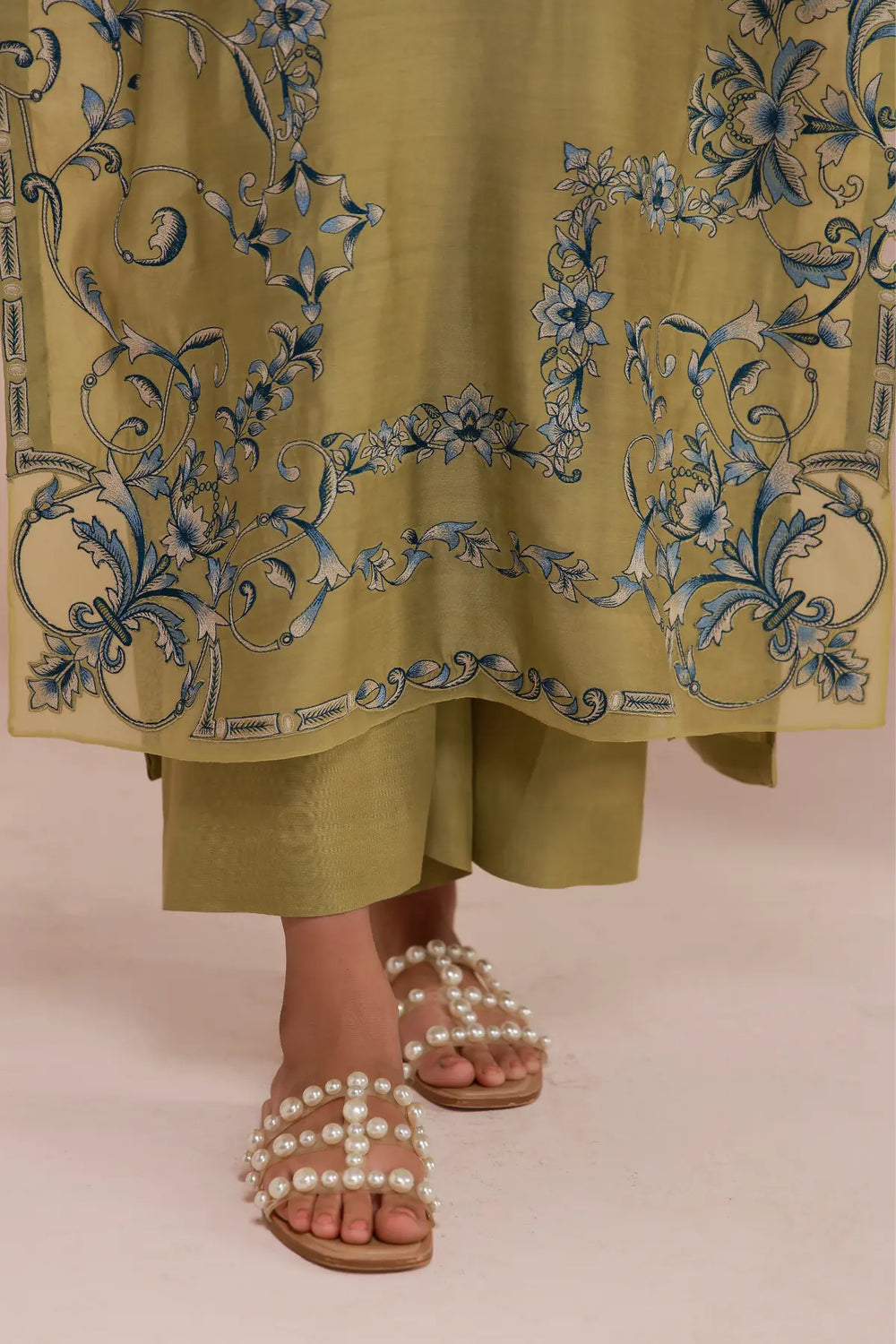 Nura - Zuri by Zainab